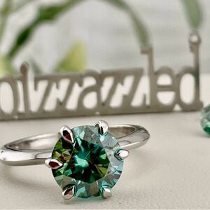 SpecDeal‼️3ct Diamond Green Ring. Silver 925